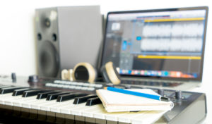 仕事が来る音楽家と来ない音楽家